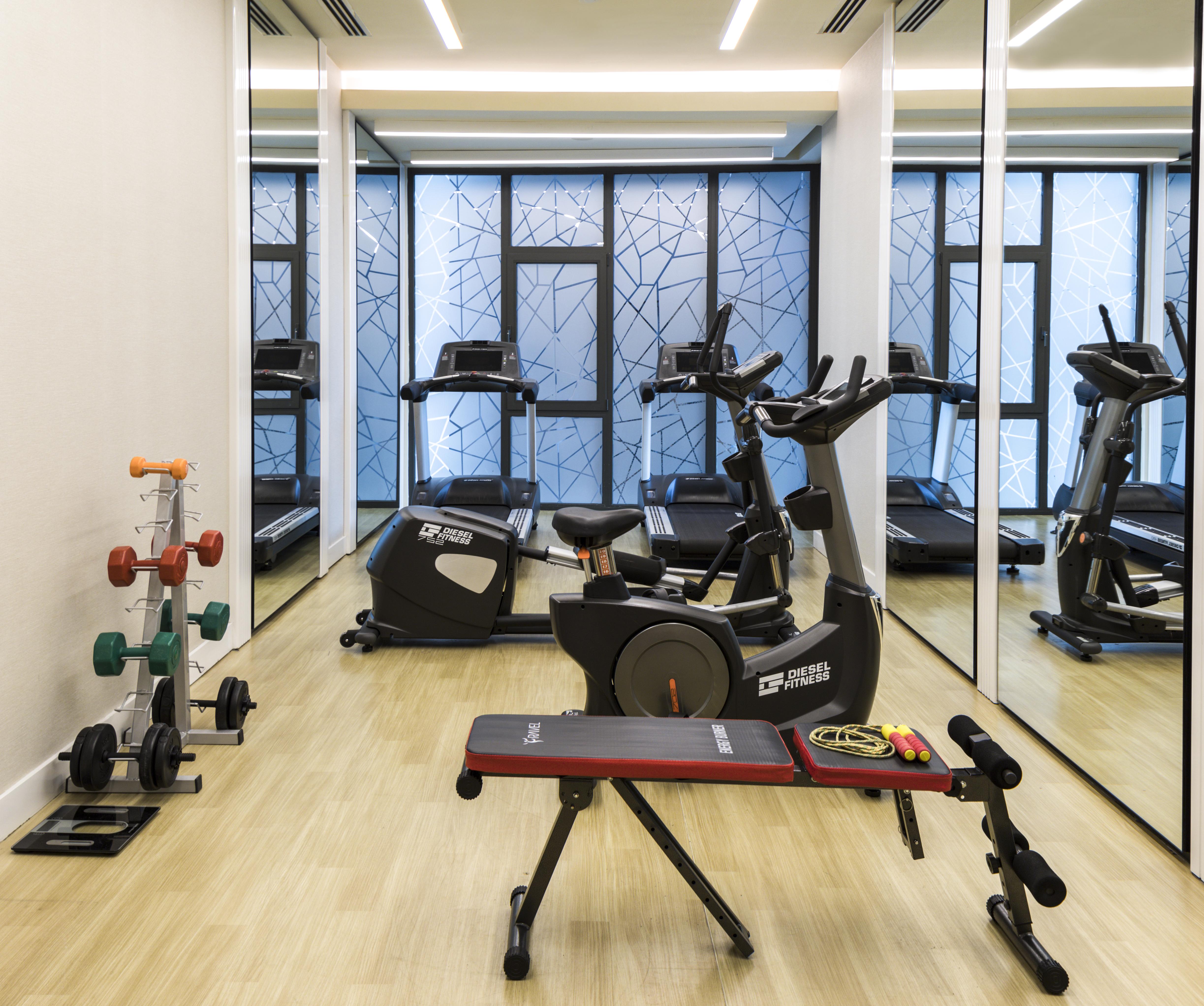 金角湾克拉丽奥酒店 伊斯坦布尔 外观 照片 The gym at the hotel