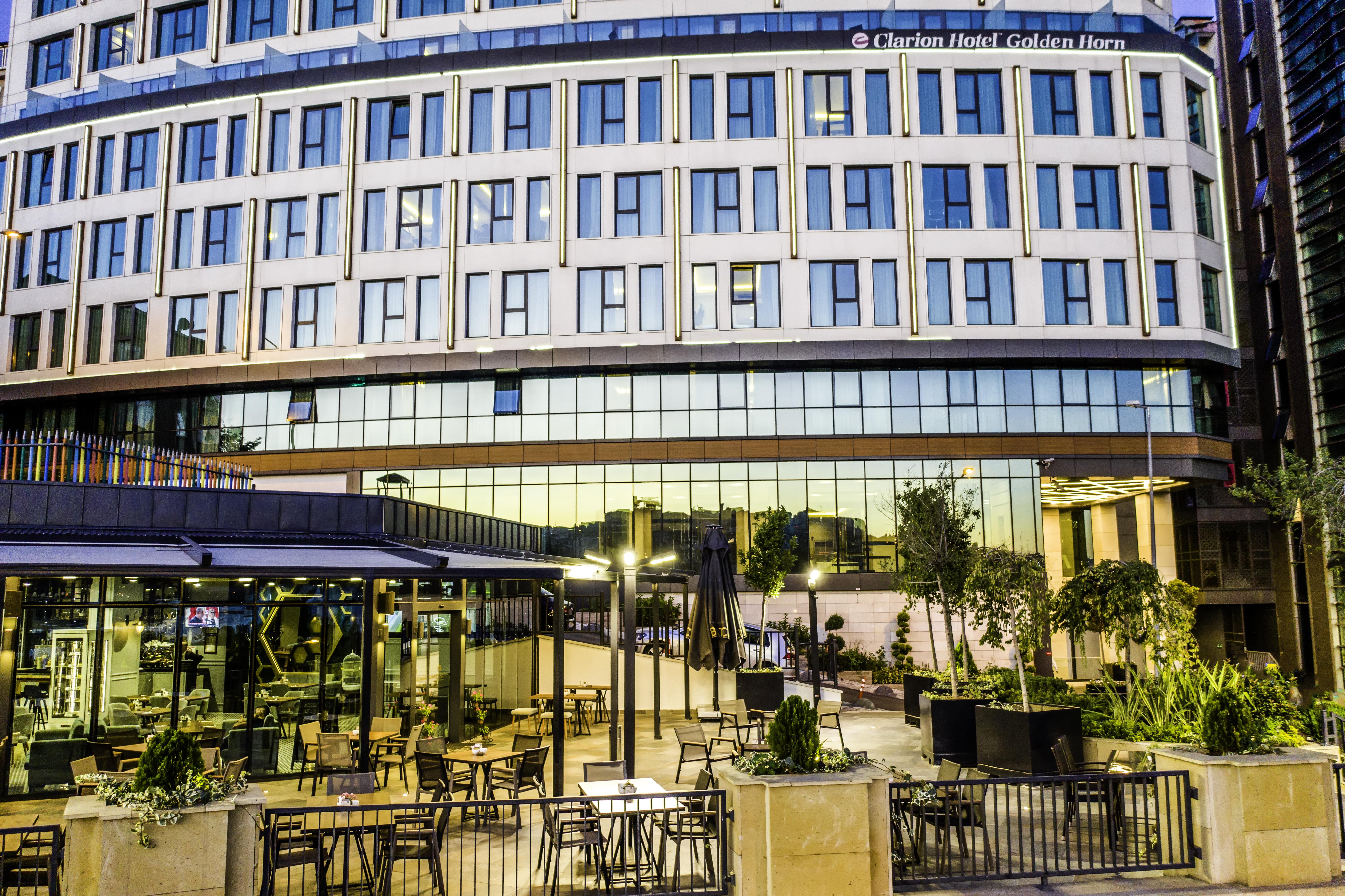 金角湾克拉丽奥酒店 伊斯坦布尔 外观 照片 Hilton Garden Inn, Belgrade