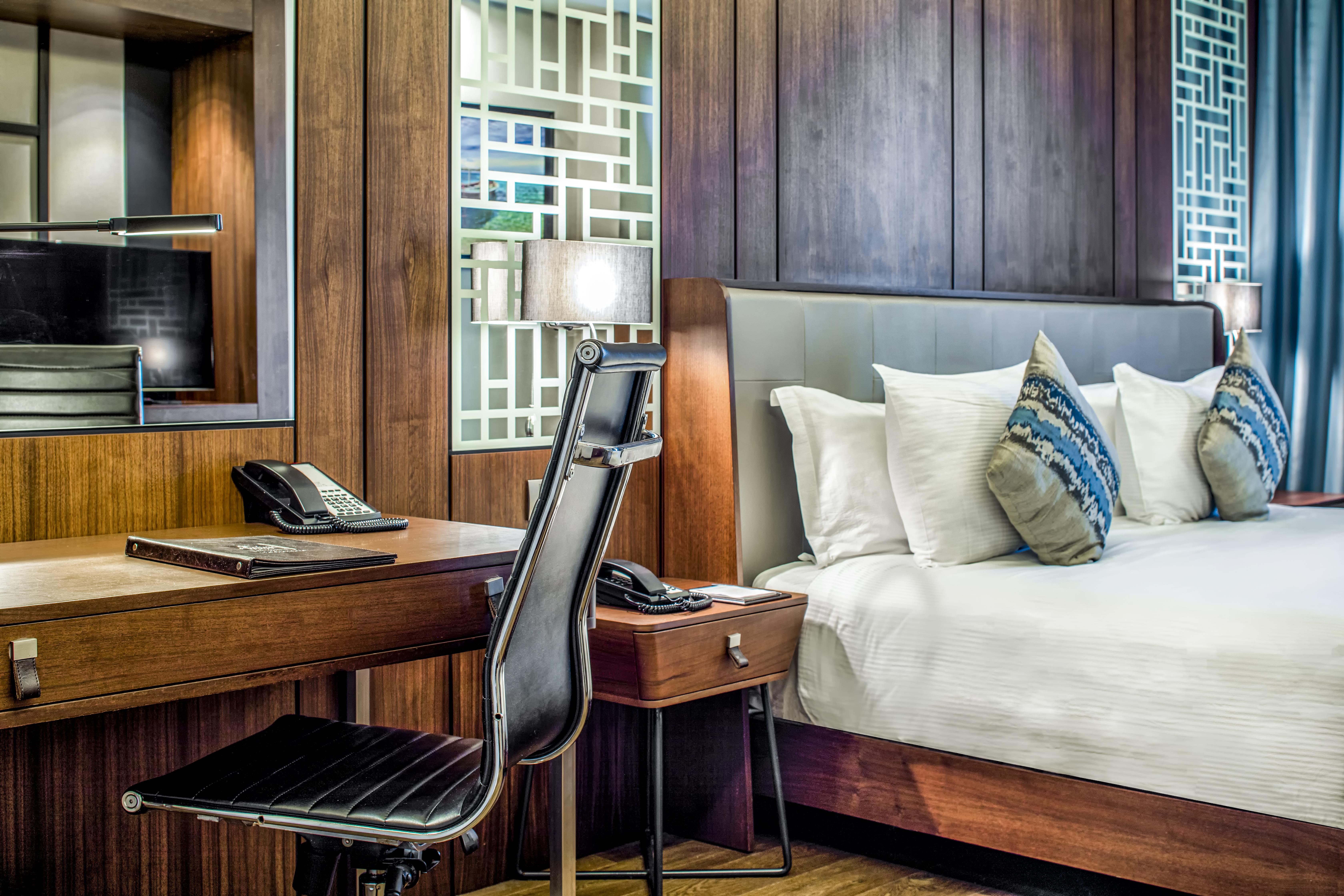 金角湾克拉丽奥酒店 伊斯坦布尔 外观 照片 A bedroom at the hotel