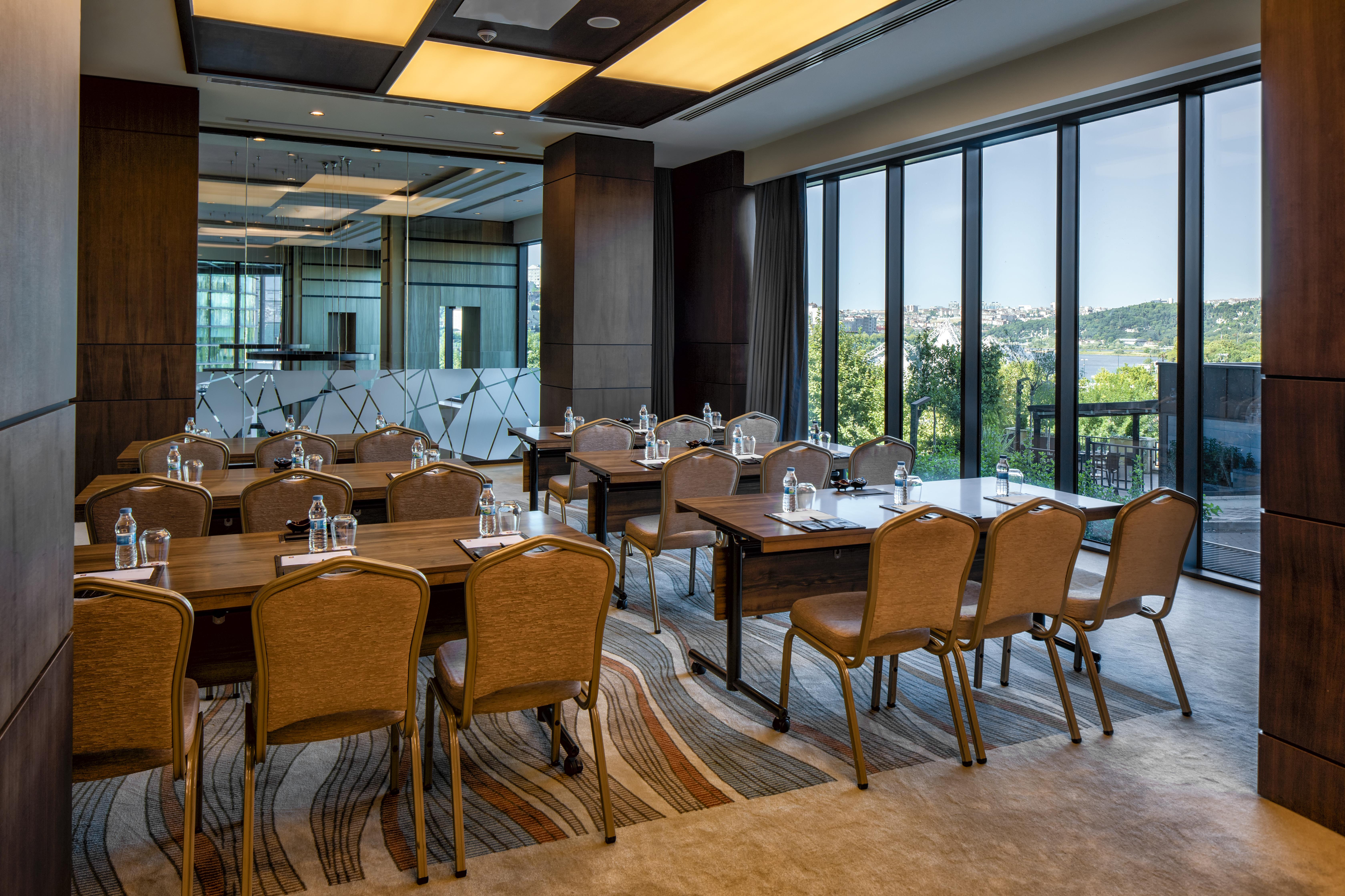 金角湾克拉丽奥酒店 伊斯坦布尔 外观 照片 Meeting room
