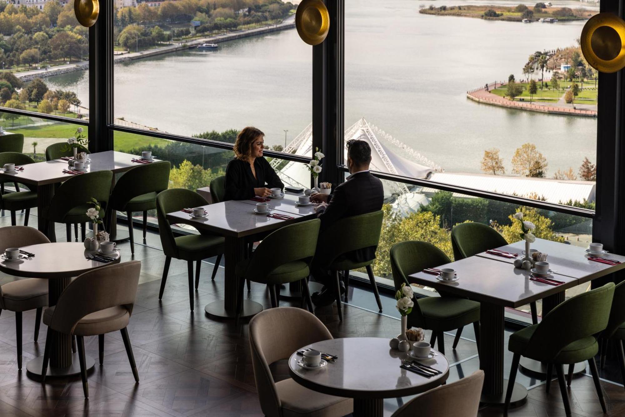 金角湾克拉丽奥酒店 伊斯坦布尔 外观 照片 The restaurant