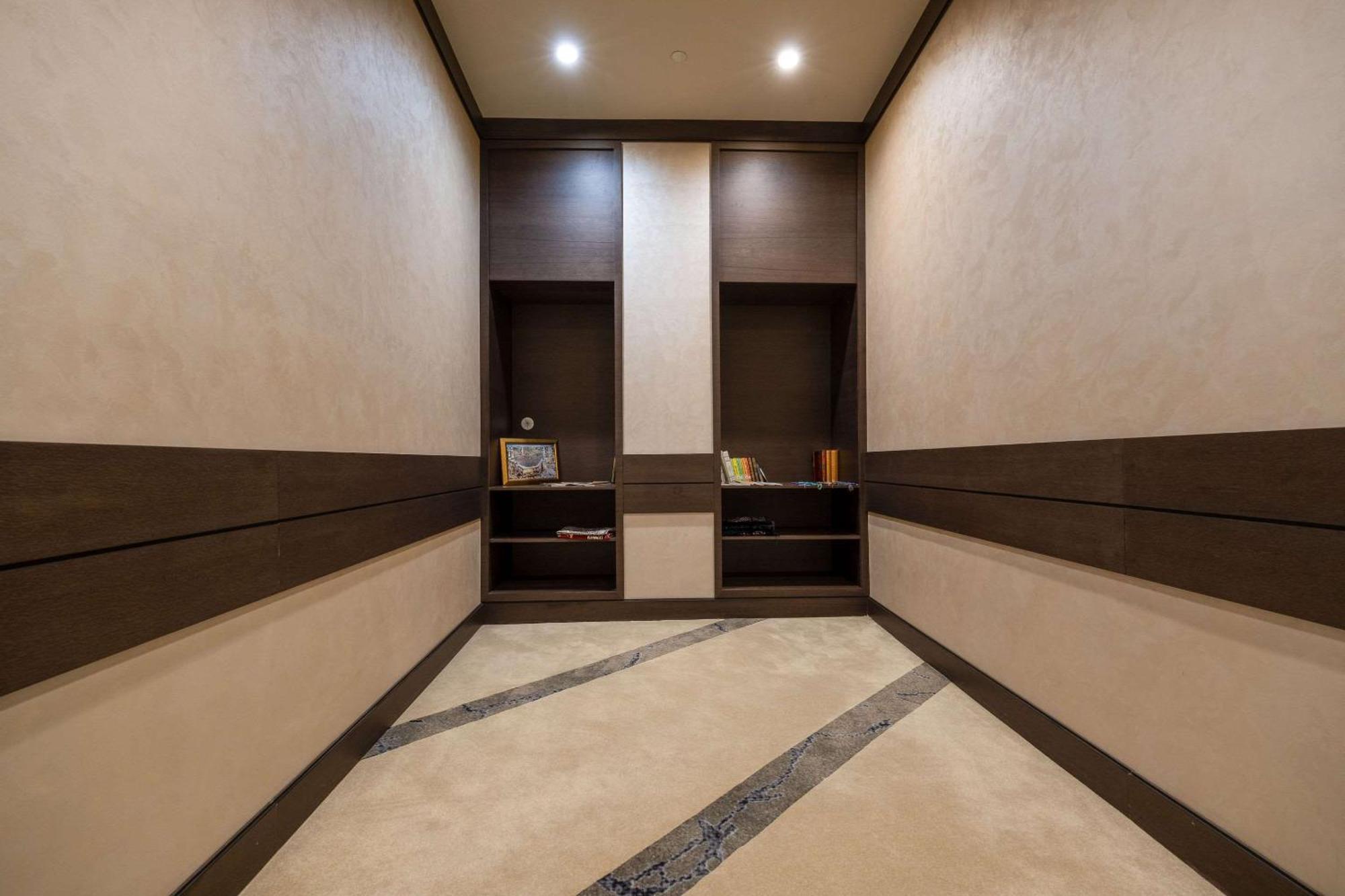 金角湾克拉丽奥酒店 伊斯坦布尔 外观 照片 Interior of the elevator